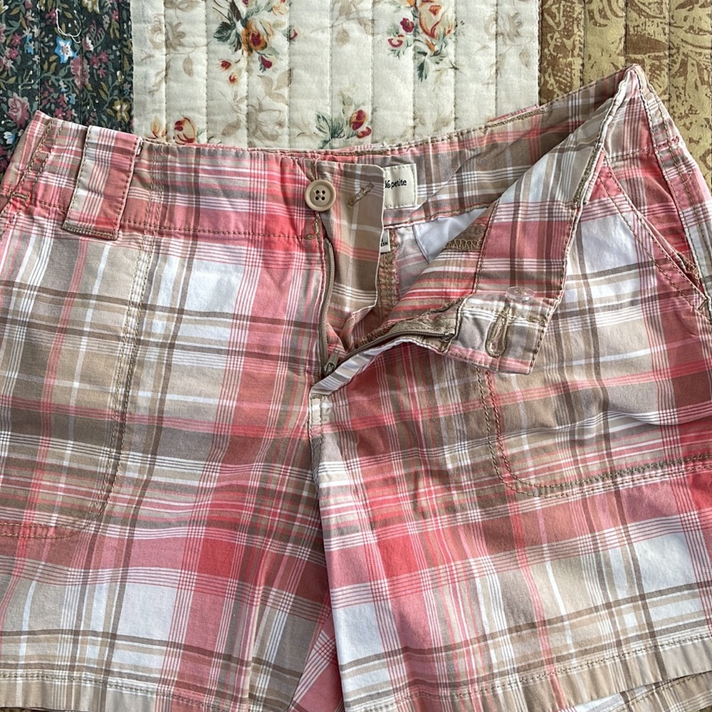 Pink Patterned Short - Picture 3 of 4